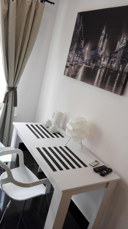 Cosy Apartments Cracovia Exterior foto